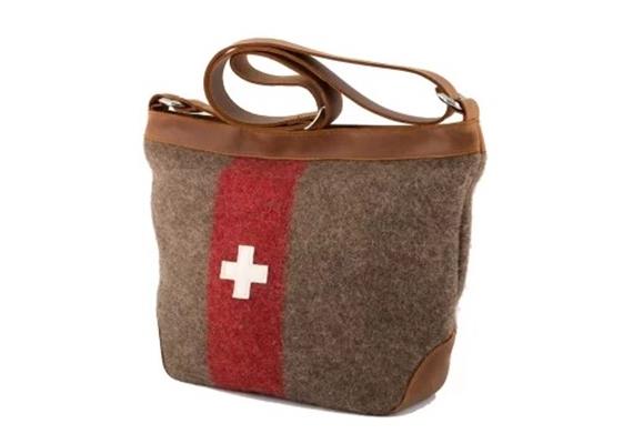 Tasche mit CH Kreuz Schlüsselband und I-Phone-Tasc Tasche mit CH Kreuz Schlüsselband und I-Phone-Tasc