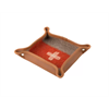 Unterlage mit Lederoden gesticktem Kreuz